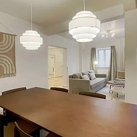 Lovely Ground Floor Flat كوبنهاجن