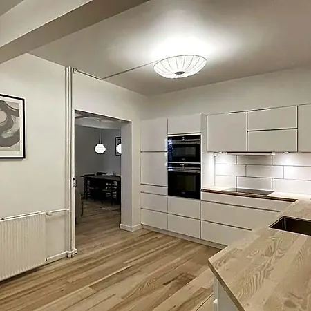Lovely Ground Floor Flat